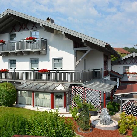 Ferienwohnung & App. Rosemarie Bad Birnbach Ngoại thất bức ảnh