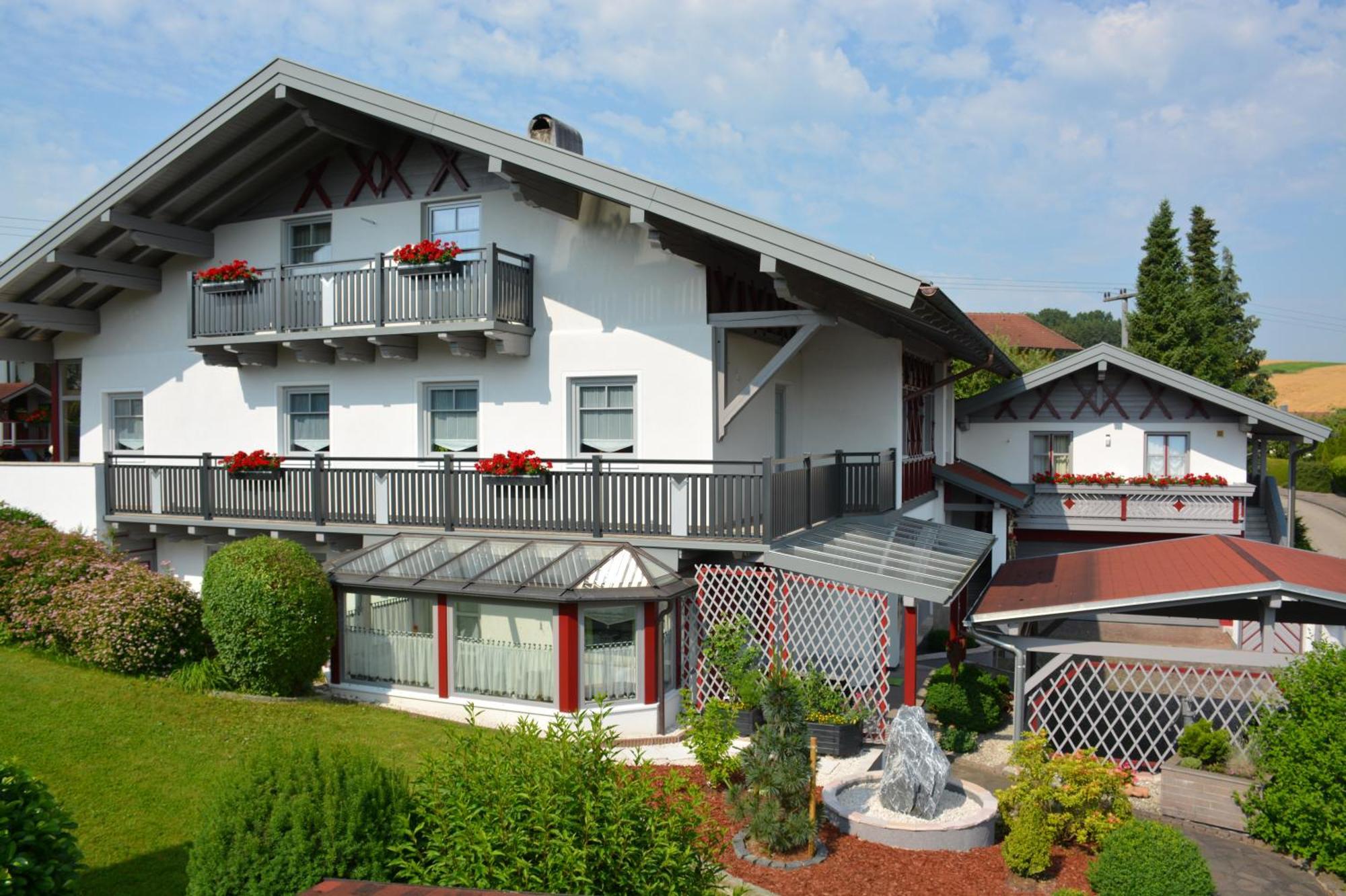 Ferienwohnung & App. Rosemarie Bad Birnbach Ngoại thất bức ảnh